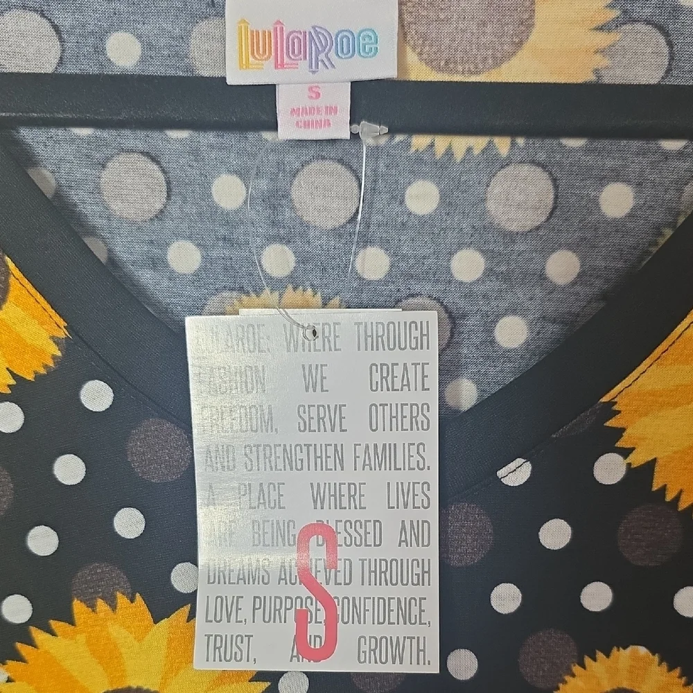 Reborn Sunflower and Polka Dot Short Sleeve Tee - Picture 2 of 4
